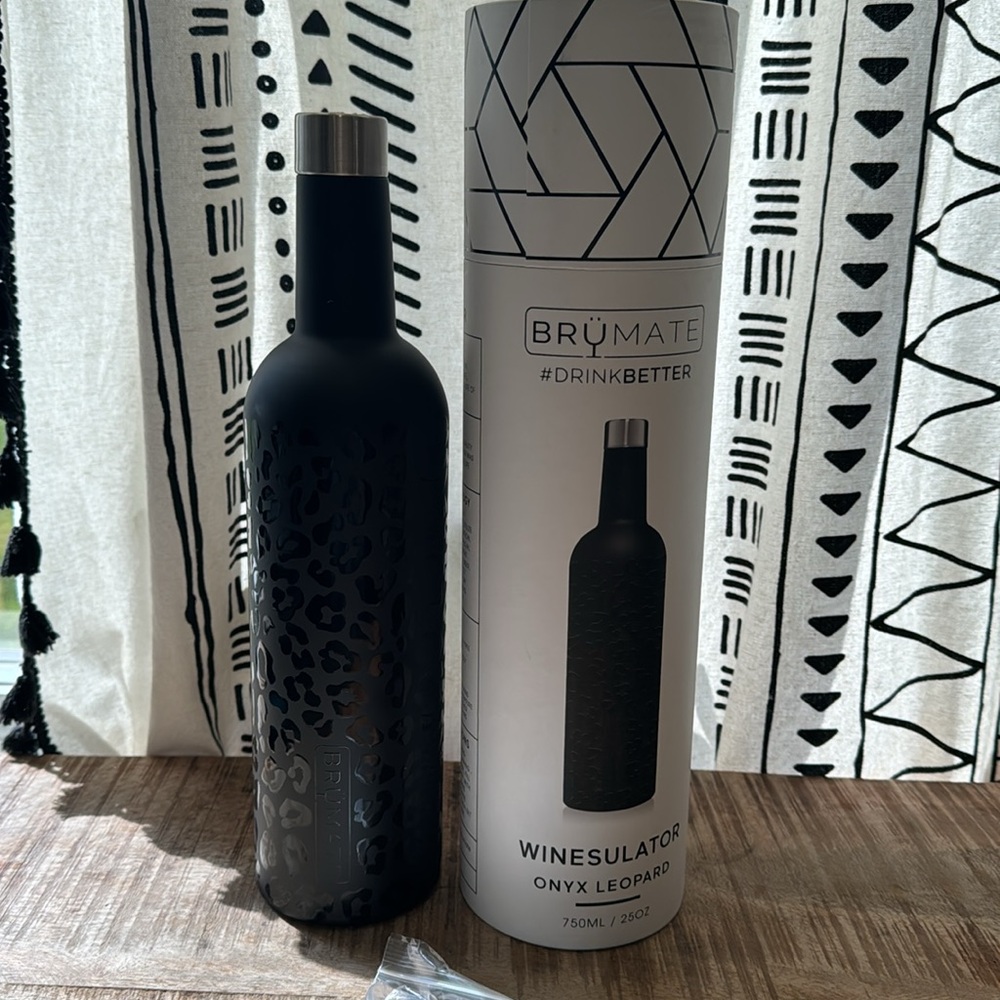 Brumate Onyx Leopard WInesulator - Picture 2 of 8